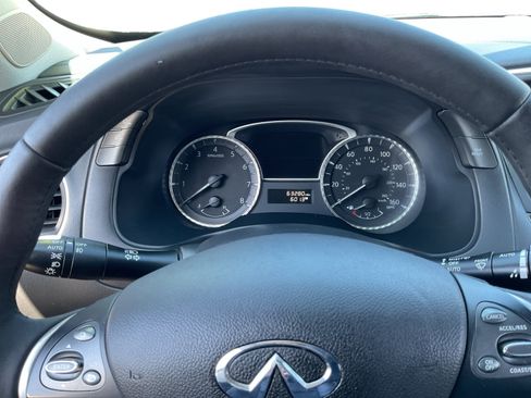 Used 2019 INFINITI QX60 Luxe w/ Essential Package FWD image 11