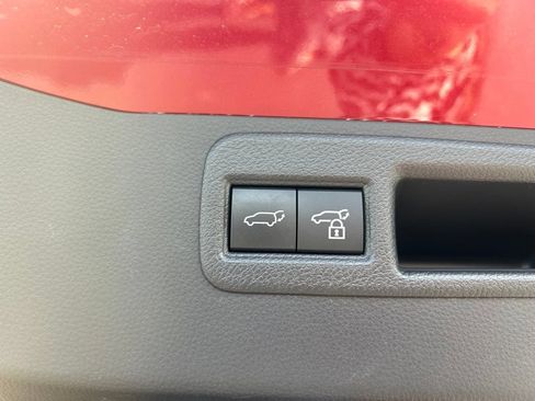 Used 2023 Toyota Venza Nightshade AWD/4WD image 12