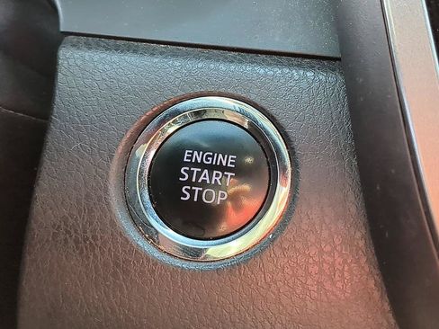 Used 2018 Toyota Camry XSE FWD image 27