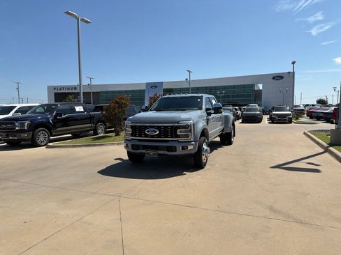 Certified 2026 Ford F450 Platinum w/ Platinum Plus Package AWD/4WD image 31