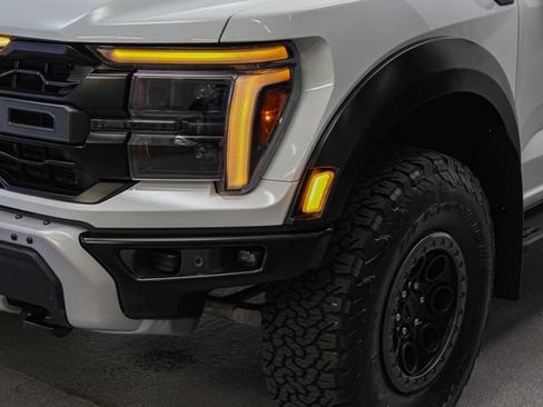 Used 2025 Ford F150 Raptor AWD/4WD image 4