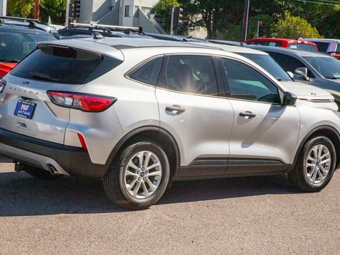 Used 2020 Ford Escape S image 5