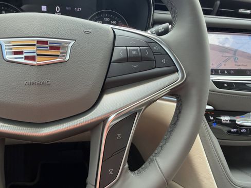 New 2026 Cadillac XT5 Premium Luxury w/ Driver Assist Package FWD image 29
