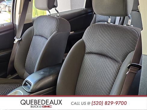 Used 2019 Dodge Journey SE w/ Connectivity Group FWD image 11