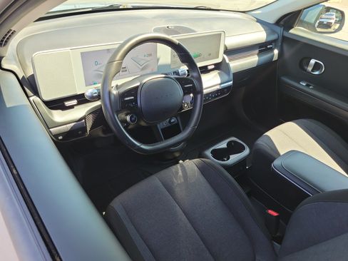 Certified 2024 Hyundai Ioniq 5 SE RWD image 6