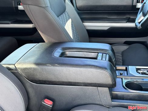 Used 2019 Toyota Tundra SR5 AWD/4WD image 14