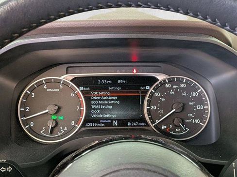 Used 2023 Nissan Rogue SV w/ SV Premium Package FWD image 10