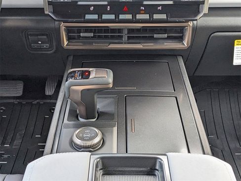 New 2025 GMC Hummer EV 2X image 20