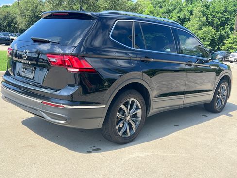 Used 2022 Volkswagen Tiguan SE FWD image 10