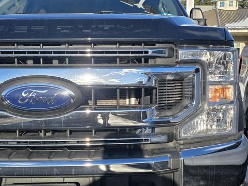 Used 2021 Ford F250 XLT image 3