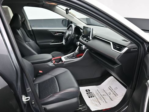 Used 2020 Toyota RAV4 TRD Off-Road image 12