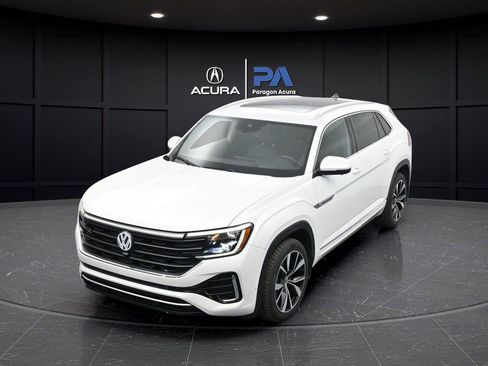 Used 2025 Volkswagen Atlas Cross Sport SEL Premium R-Line AWD/4WD image 41