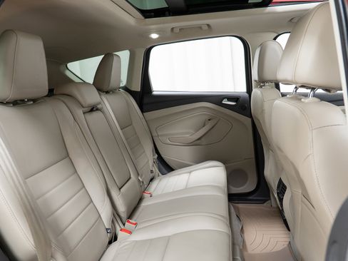 Used 2015 Ford Escape Titanium AWD/4WD image 24