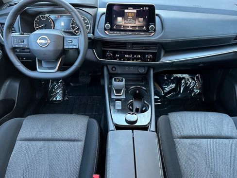 New 2026 Nissan Rogue SV AWD/4WD image 3