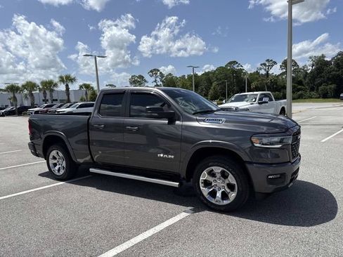 Used 2025 RAM 1500 Big Horn AWD/4WD image 1