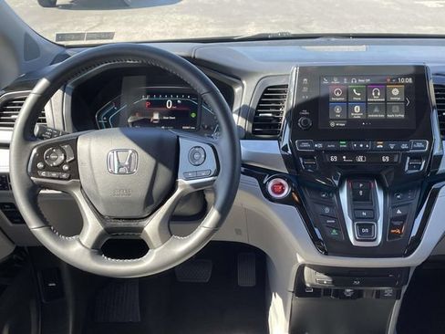 Used 2024 Honda Odyssey Touring image 23