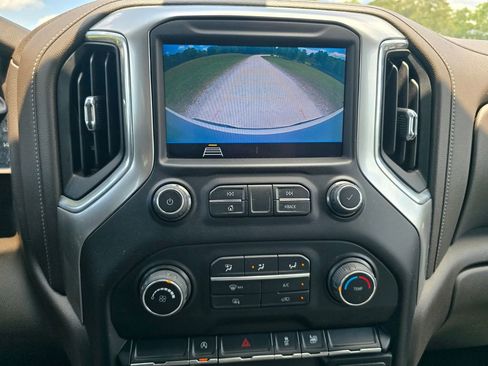 Used 2020 Chevrolet Silverado 1500 LT RWD image 16