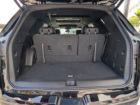 Used 2023 Chevrolet Traverse Premier w/ Redline Edition image 10