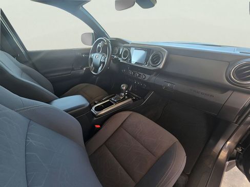 Used 2019 Toyota Tacoma TRD Sport image 52