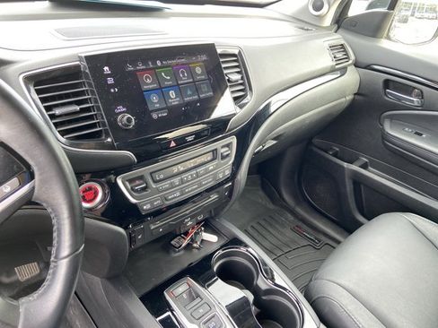 Used 2021 Honda Pilot Touring image 23