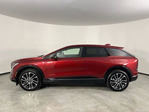 Used 2025 Cadillac Optiq Sport 1 AWD/4WD image 5
