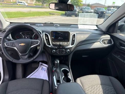 Used 2020 Chevrolet Equinox LT FWD image 30