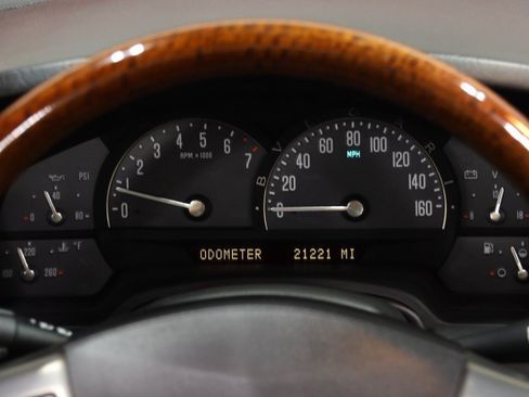 Used 2007 Cadillac XLR RWD image 54