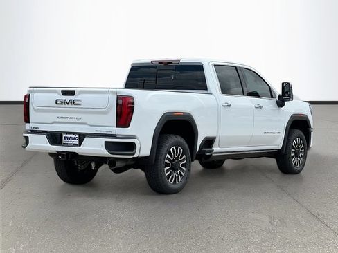 New 2026 GMC Sierra 2500 Denali Ultimate AWD/4WD image 4