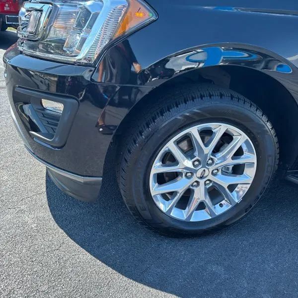 Used 2020 Ford Expedition Max XLT AWD/4WD image 15