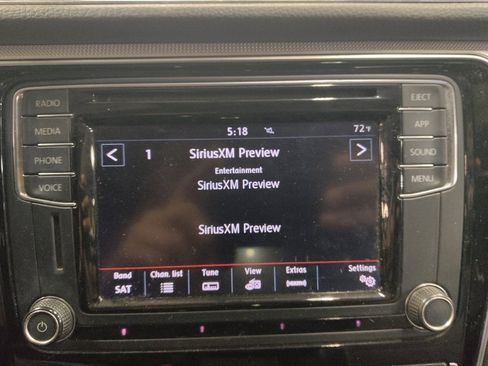 Used 2018 Volkswagen Passat 2.0T R-Line FWD image 25