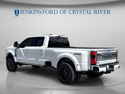 Used 2024 Ford F350 Platinum AWD/4WD image 7