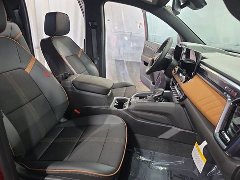 New 2026 GMC Canyon AT4 w/ Nightfall Essentials Package AWD/4WD image 10