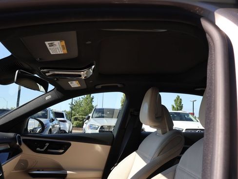 Used 2023 Mercedes-Benz C 300 4MATIC Sedan image 16