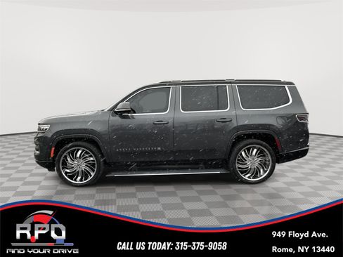 Used 2022 Jeep Grand Wagoneer Series I image 2