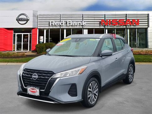 Certified 2023 Nissan Kicks SV image 2