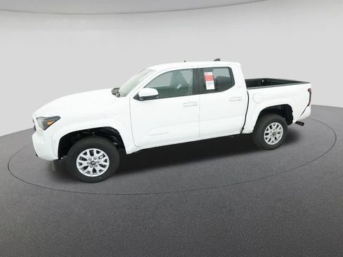 New 2025 Toyota Tacoma SR5 image 2