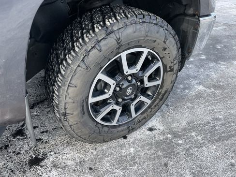 Used 2019 Toyota Tundra SR5 image 3