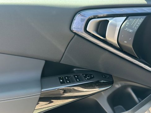 New 2026 BMW X3 xDrive30 w/ Premium Package image 13