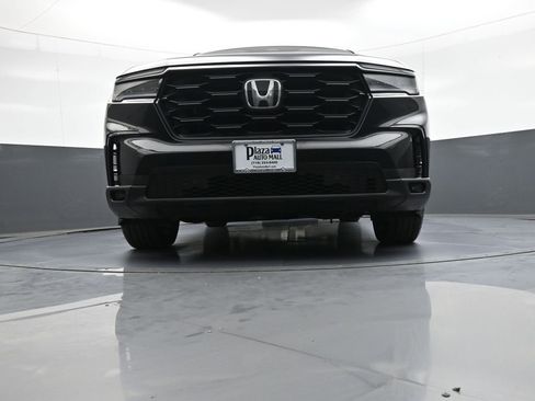 Certified 2023 Honda Pilot Sport image 26