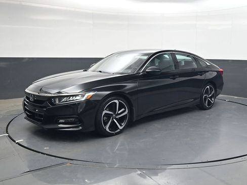 Used 2019 Honda Accord Sport image 8