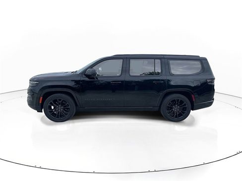 Used 2022 Jeep Grand Wagoneer Series II image 4