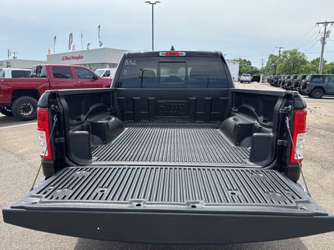 Used 2019 RAM 1500 Big Horn AWD/4WD image 8