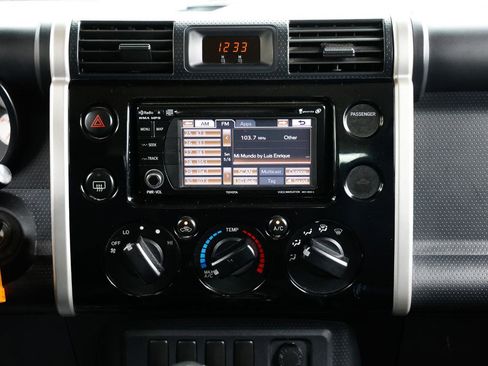 Used 2008 Toyota FJ Cruiser 4WD image 30