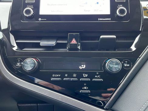 Used 2024 Toyota Camry LE image 20