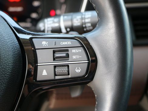 Used 2023 Honda Pilot Elite image 21