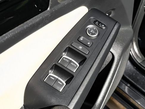 Used 2023 Honda Civic EX image 43