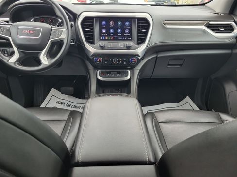 Certified 2023 GMC Acadia SLT FWD image 14