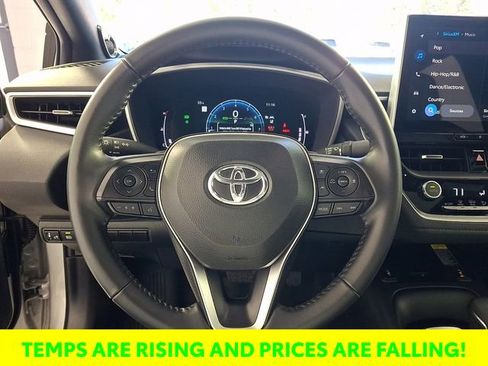 Certified 2025 Toyota Corolla XSE image 24