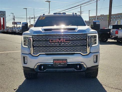 Used 2023 GMC Sierra 2500 Denali image 3