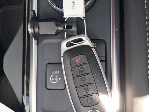 New 2026 Nissan Pathfinder SL w/ SL Premium Package AWD/4WD image 29